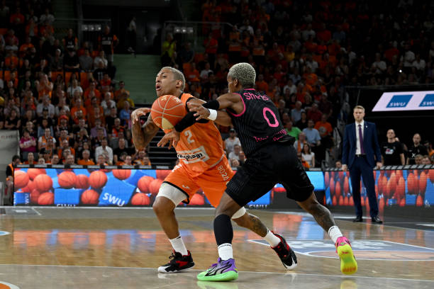 本质是专业 本质是专业